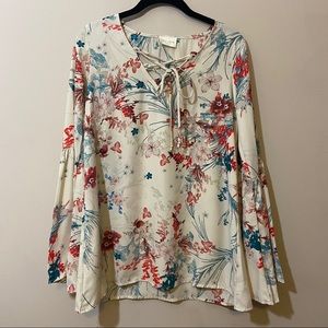 🦊143 Story by Line Up blouse size small